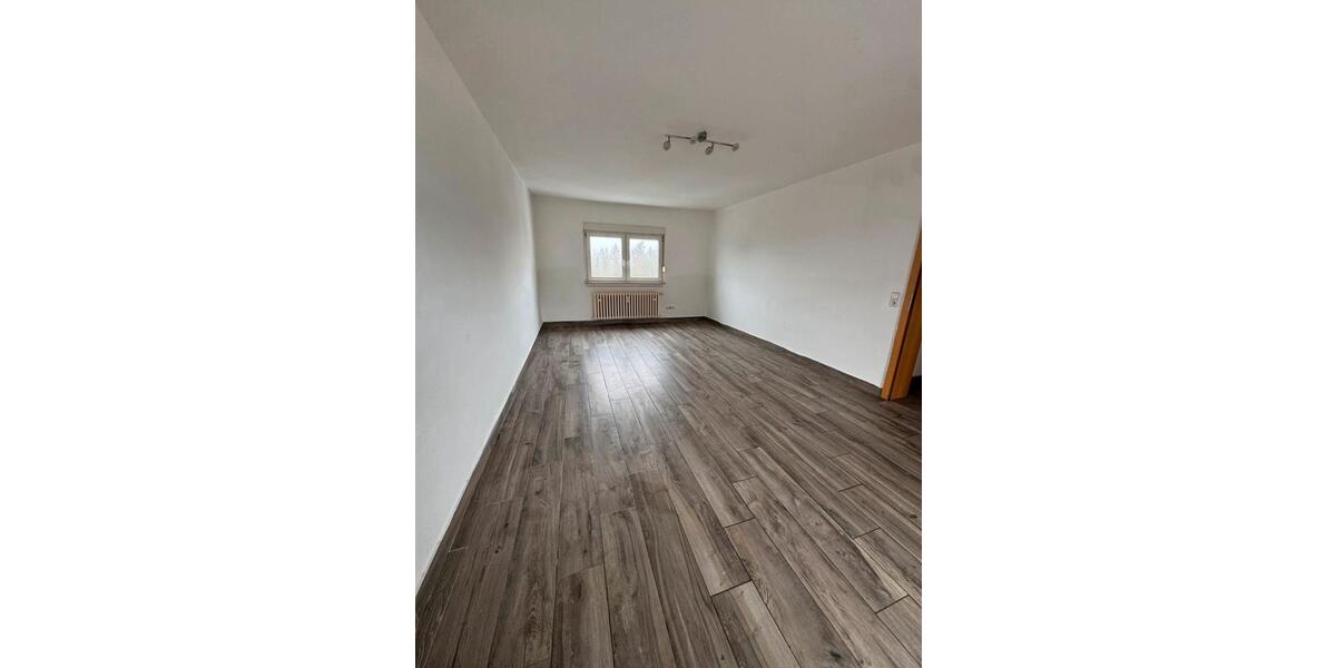 Etagenwohnung Mosbach - 3 Zimmer, 80 m&sup2;, 1.170&euro; | Angebot:26375227