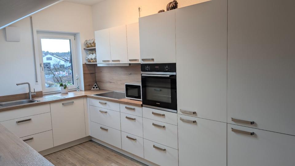 Dachgeschoßwohnung Emmerting - 3 Zimmer, 95 m&sup2;, 1.020&euro; | Angebot:25965976