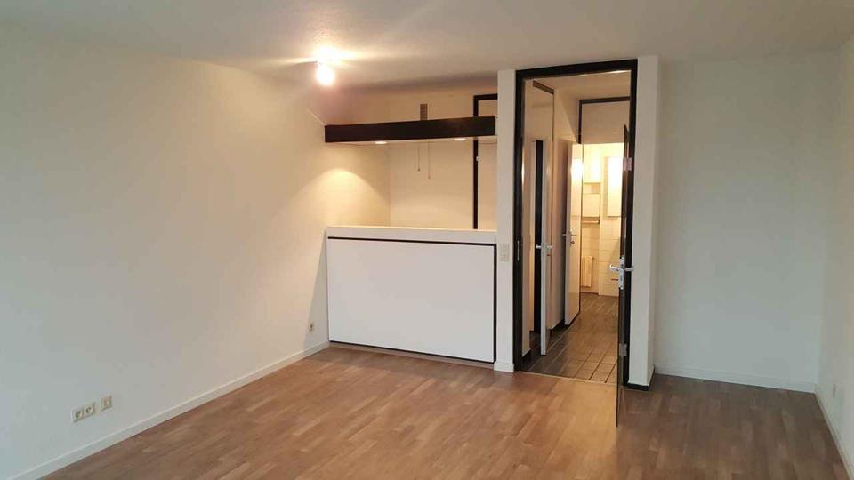 Etagenwohnung Solingen Mitte - 1 Zimmer, 35 m&sup2;, 364&euro; | Angebot:24786738