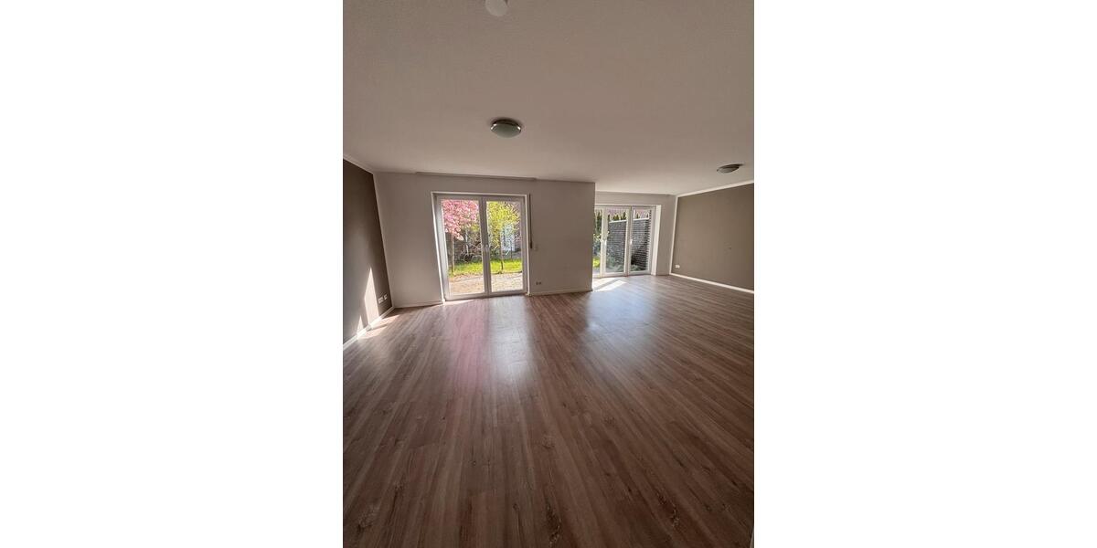 Doppelhaushälfte Harsewinkel - 4 Zimmer, 130 m&sup2;, 1.300&euro; | Angebot:26623941