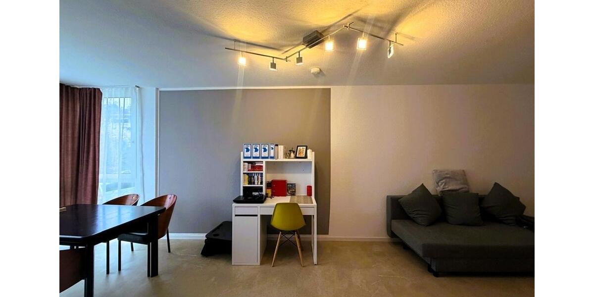 Etagenwohnung Hof Altstadt - 1 Zimmer, 38 m&sup2;, 350&euro; | Angebot:26181808