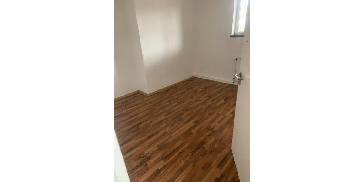 Erdgeschoßwohnung Sollstedt - 5 Zimmer, 140 m&sup2;, 750&euro; | Angebot:19078264