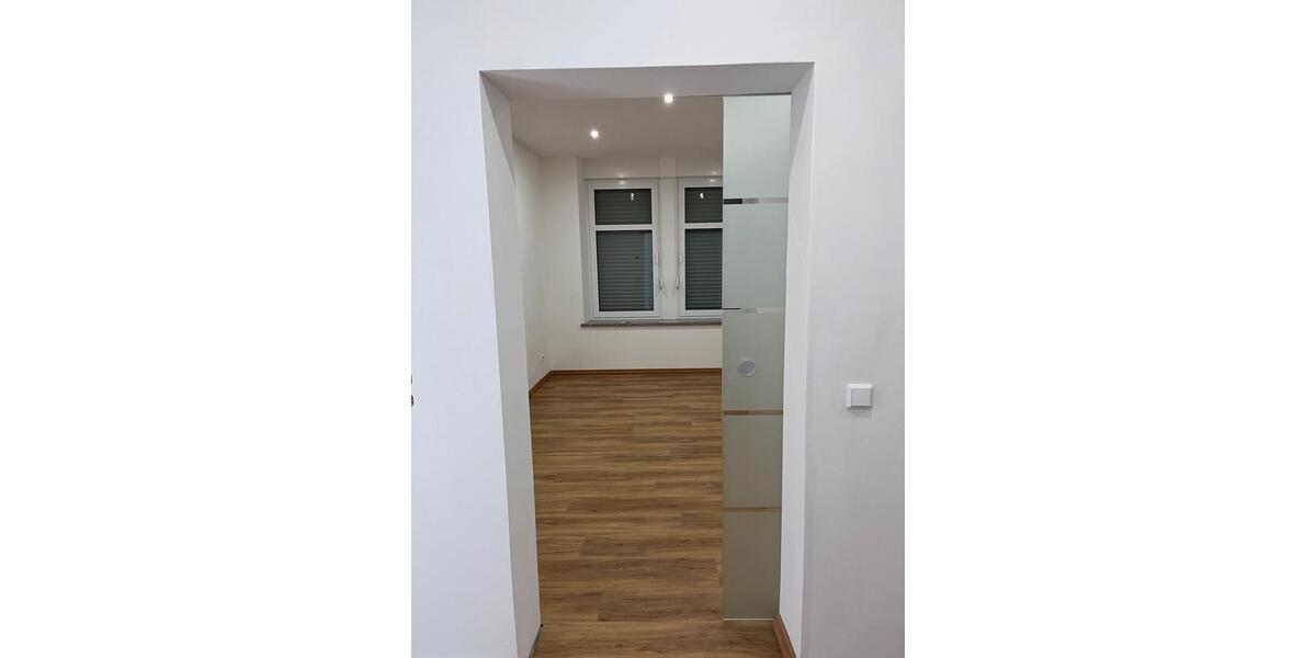 Erdgeschoßwohnung Neunkirchen Heinitz - 3 Zimmer, 102 m&sup2;, 950&euro; | Angebot:24385414