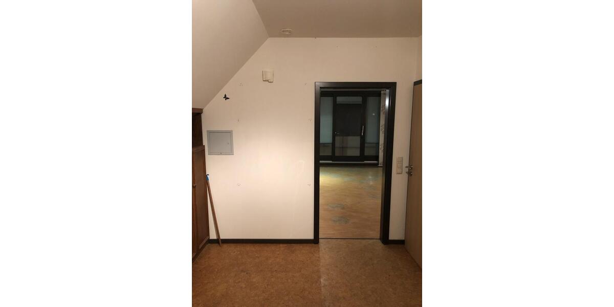 Etagenwohnung Stolzenau - 3 Zimmer, 110 m&sup2;, 715&euro; | Angebot:24372810