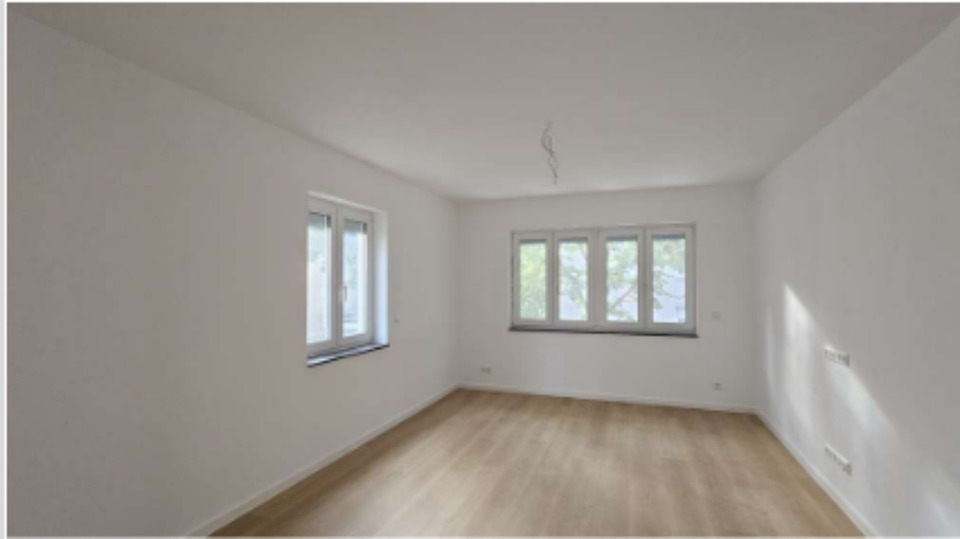 Kernsaniert: Geschmackvolle 3-Raum-Wohnung mit EBK und Balkon