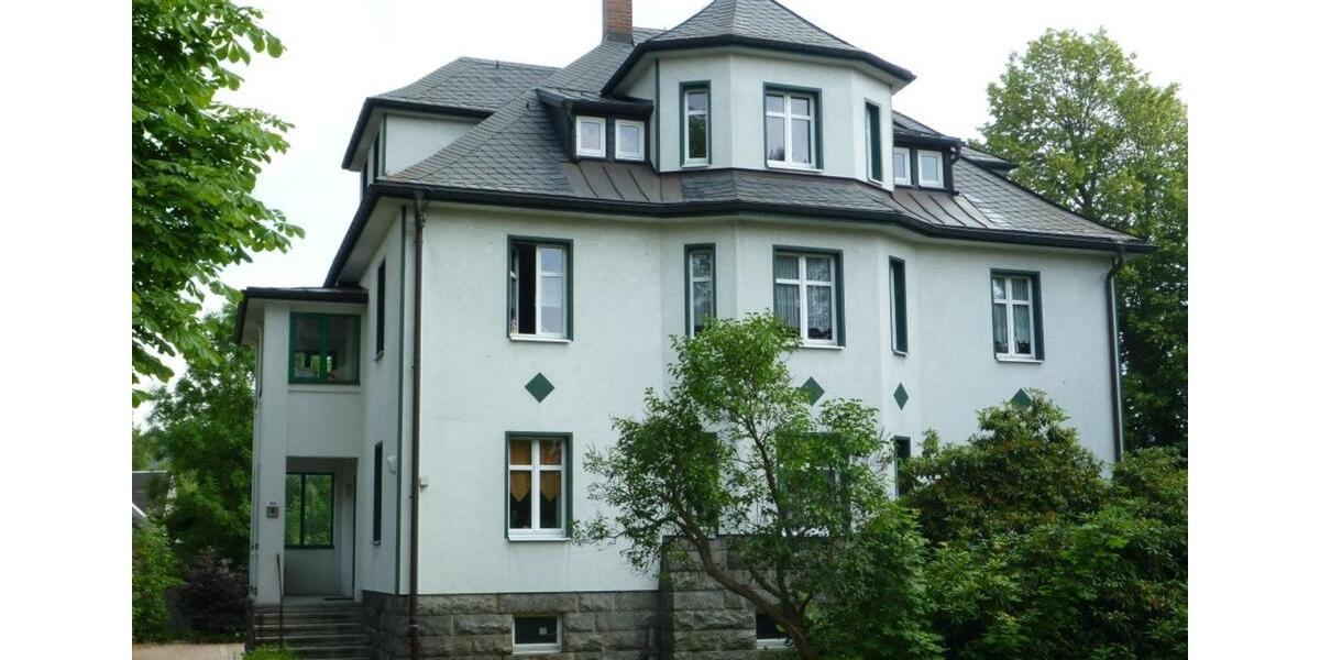 Dachgeschoßwohnung Oelsnitz (Erzgebirge) - 2.5 Zimmer, 70 m&sup2;, 430&euro; | Angebot:25056540
