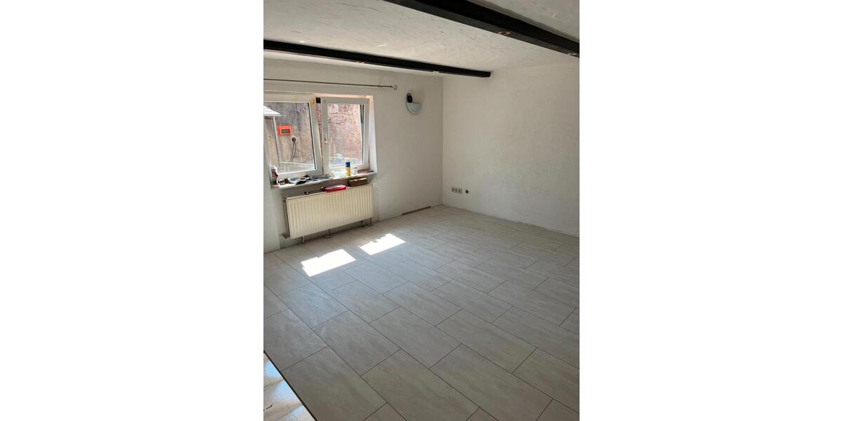 Erdgeschoßwohnung Schiffweiler - 1 Zimmer, 50 m&sup2;, 695&euro; | Angebot:26145439