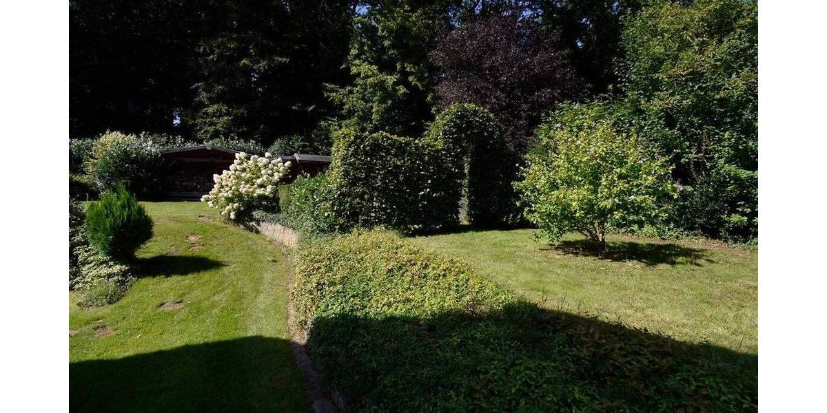 Traumhaus unter Reet! Repräsentatives Wohnhaus in Top Lage der Wingst zu vermieten. 6 zimmer