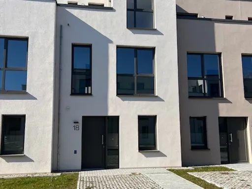Etagenwohnung Königs Wusterhausen - 5 Zimmer, 156 m&sup2;, 2.495&euro; | Angebot:23602764