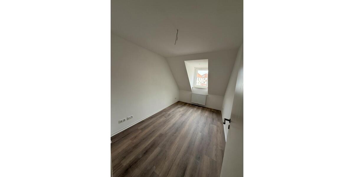 Dachgeschoßwohnung Hildesheim - 3 Zimmer, 63 m&sup2;, 990&euro; | Angebot:26297080