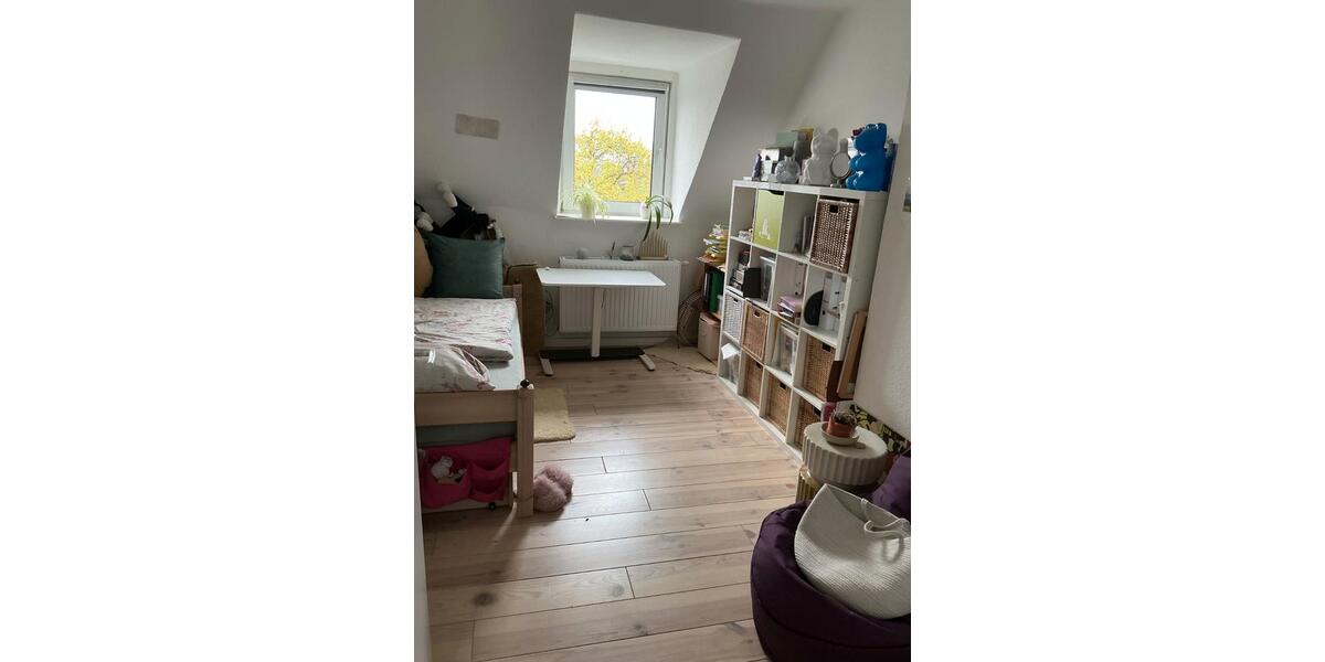 Dachgeschoßwohnung Hagen Hagen-Mitte - 5 Zimmer, 122 m&sup2;, 760&euro; | Angebot:26606044