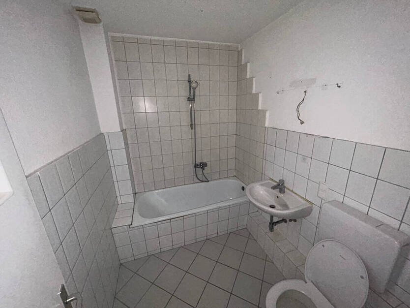 3-Zi.-Wohnung mit Balkon in zentraler Lage