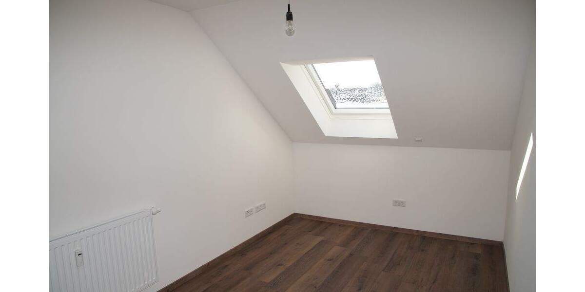 Etagenwohnung Petersaurach Großhaslach - 3 Zimmer, 84 m&sup2;, 750&euro; | Angebot:25095627