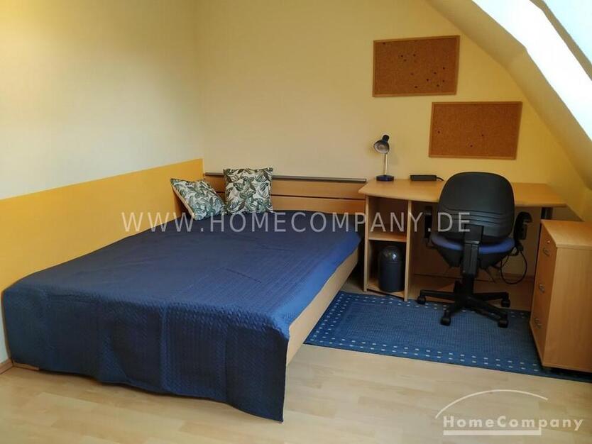 Helles Zimmer in Klausdorf- möbliert zimmer