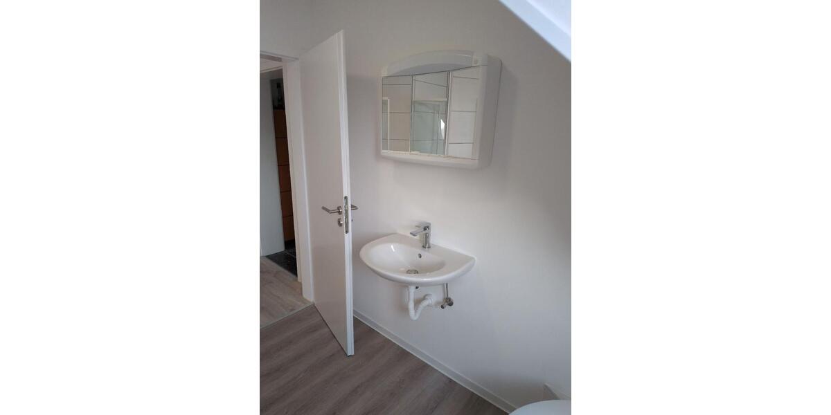 Dachgeschoßwohnung Freudenberg - 3 Zimmer, 64 m&sup2;, 640&euro; | Angebot:26147175