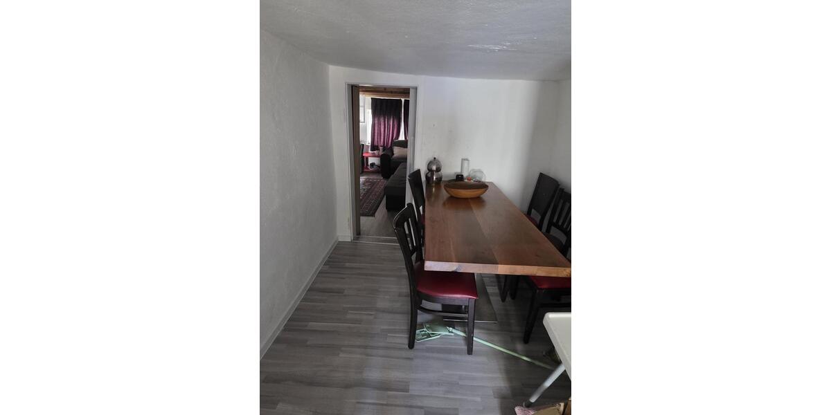 Etagenwohnung Walldürn - 4 Zimmer, 90 m&sup2;, 650&euro; | Angebot:25965678