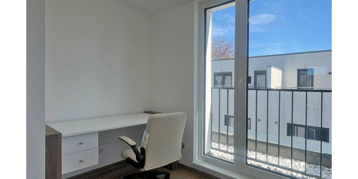 Reihenmittelhaus Hamburg Rahlstedt - 4 Zimmer, 115 m&sup2;, 2.700&euro; | Angebot:26733433