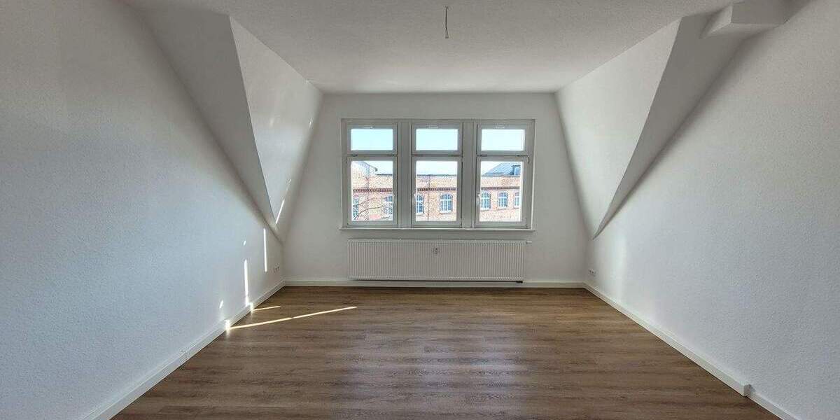 Etagenwohnung Heidenau Mügeln - 3 Zimmer, 96 m&sup2;, 812&euro; | Angebot:25668954
