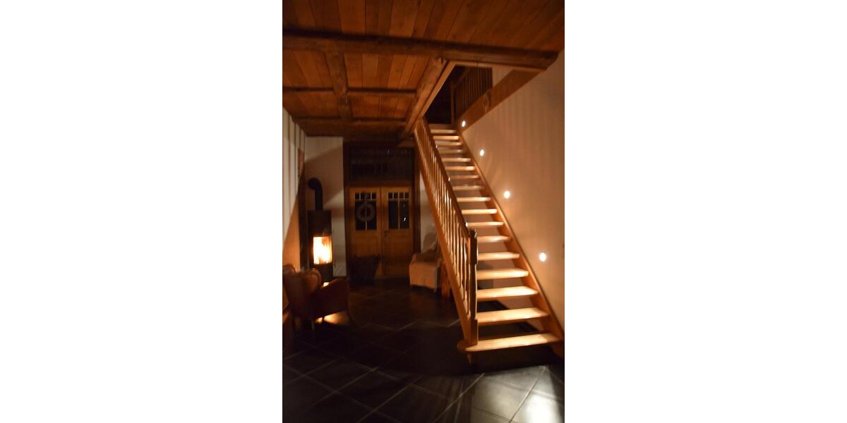 Dachgeschoßwohnung Balge - 2.5 Zimmer, 120 m&sup2;, 700&euro; | Angebot:24667348