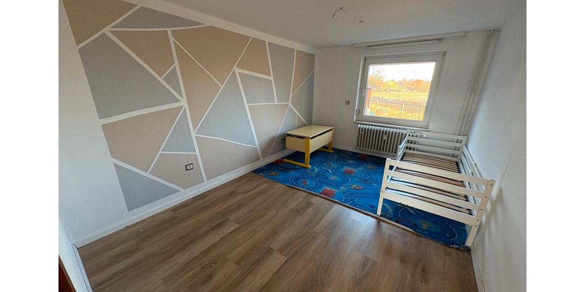 Etagenwohnung Rinteln - 4 Zimmer, 80 m&sup2;, 900&euro; | Angebot:25048477