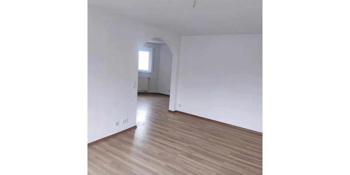 Dachgeschoßwohnung Amstetten - 1 Zimmer, 74 m&sup2;, 900&euro; | Angebot:24109256
