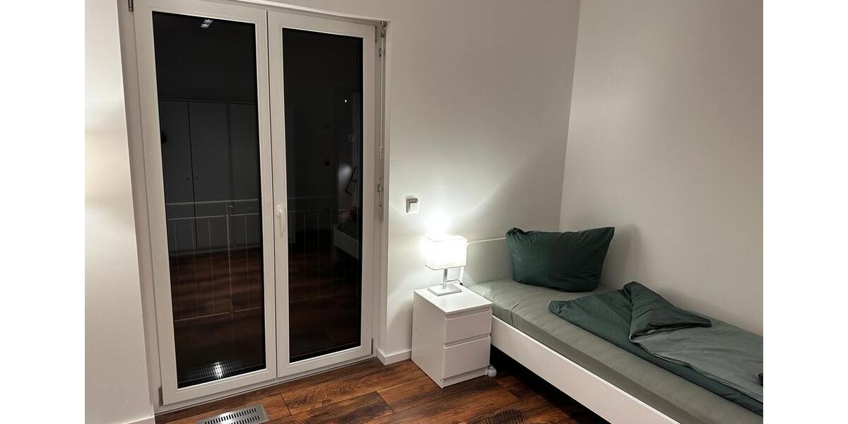 Wohnen auf Zeit Hausham - 7 Zimmer, 80 m&sup2;, 30&euro; | Angebot:26349815