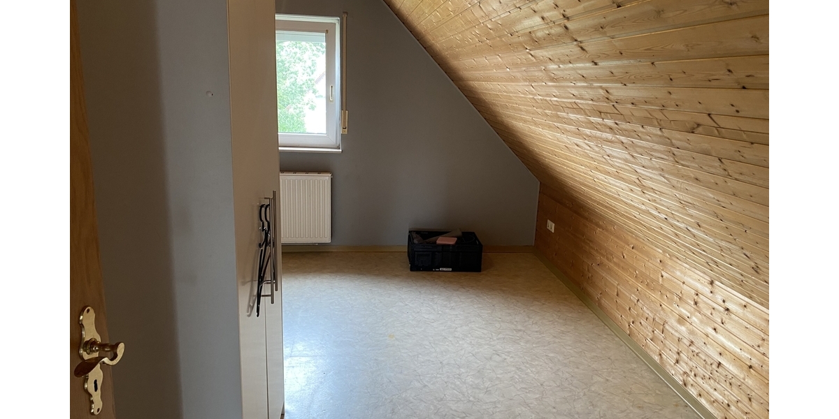 - Dachgeschoßwohnung Papenburg | Angebot:25378075