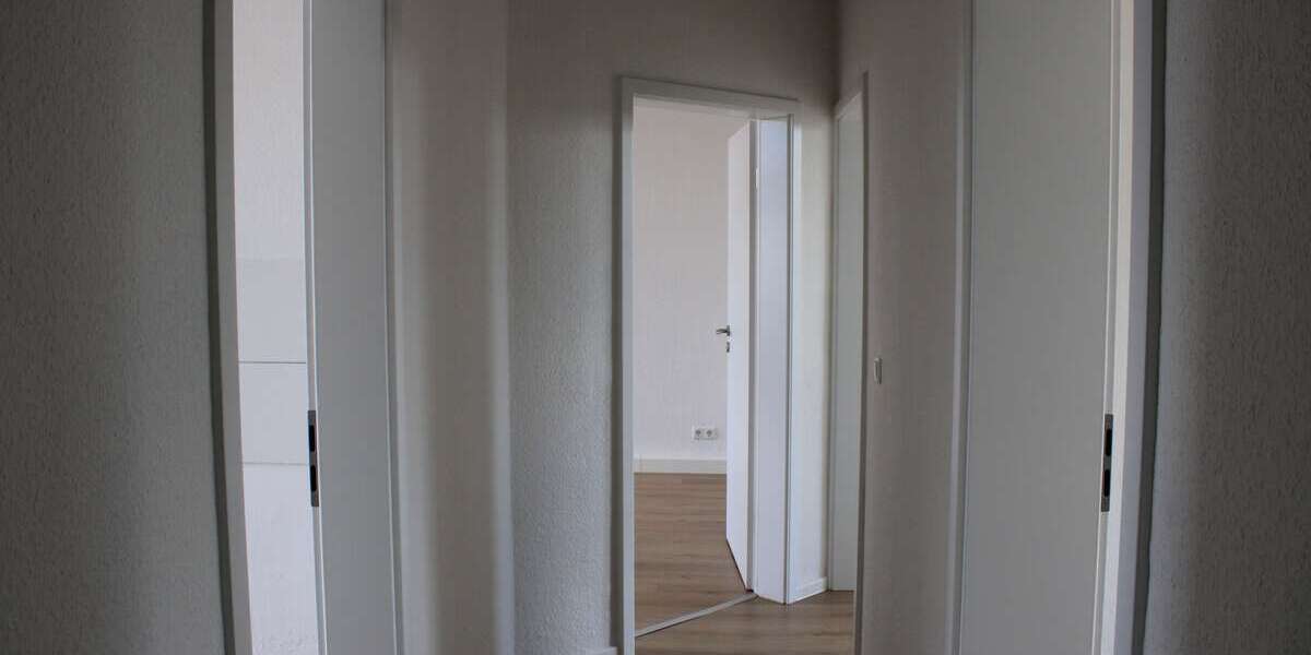 frisch renovierte 3 Zimmer-Wohnung *mit Balkon* ***1 Monat Kaltmietenfrei*** - Appartement Magdeburg Stadtfeld Ost | Angebot:10907963