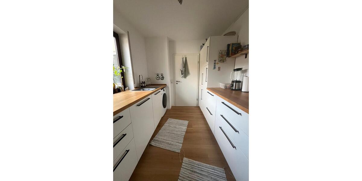 Etagenwohnung Würzburg - 2.5 Zimmer, 78 m&sup2;, 1.170&euro; | Angebot:26047306