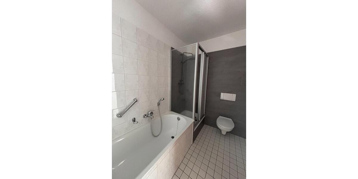 Dachgeschoßwohnung Wittenberge - 3 Zimmer, 75 m&sup2;, 603&euro; | Angebot:26677791