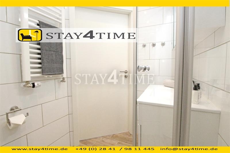 E-Kettwig - Helle Studiowohnung mit großer Küche, eigenem Eingang sowie Wlan zimmer