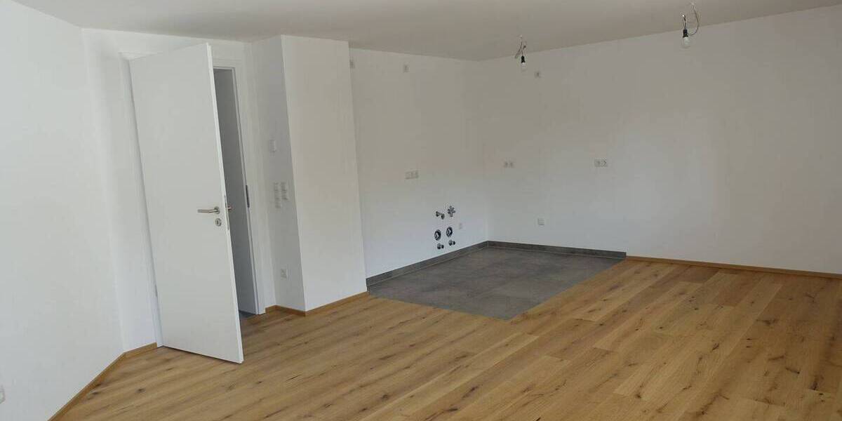 Etagenwohnung Kraiburg - 3 Zimmer, 73 m&sup2;, 925&euro; | Angebot:26820668
