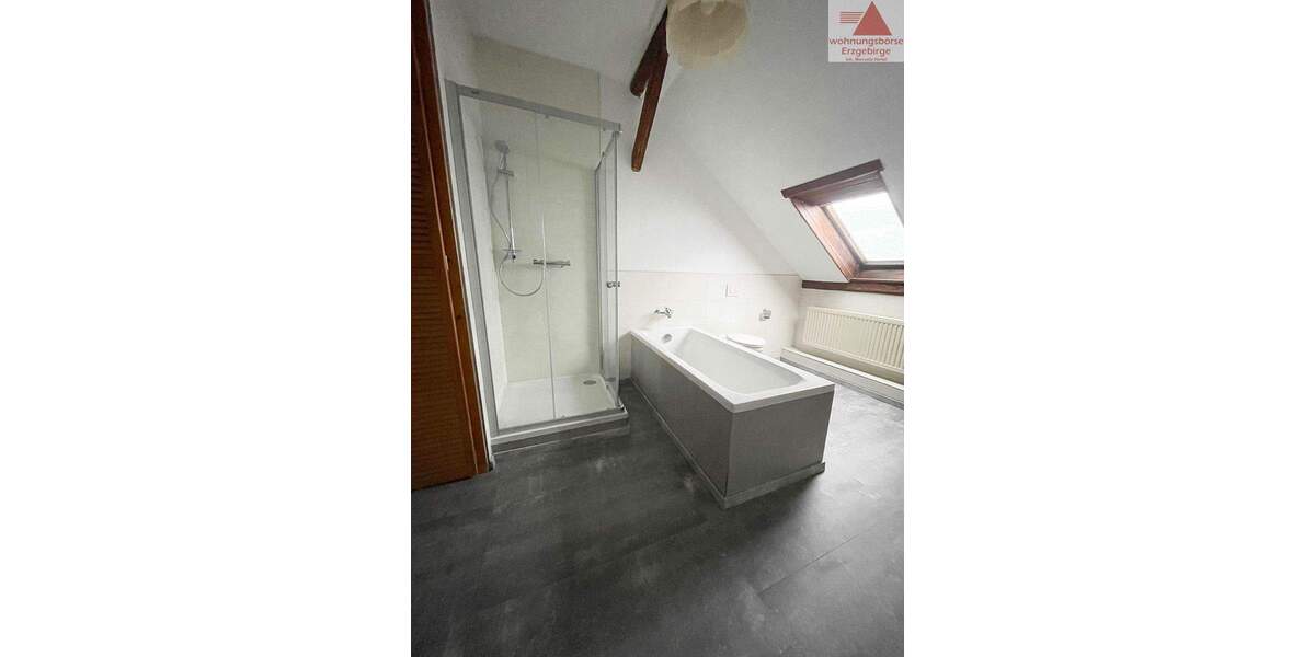 Etagenwohnung Lauter-Bernsbach OT Oberpfannenstiel Bernsbach - 5 Zimmer, 115 m&sup2;, 690&euro; | Angebot:23957369