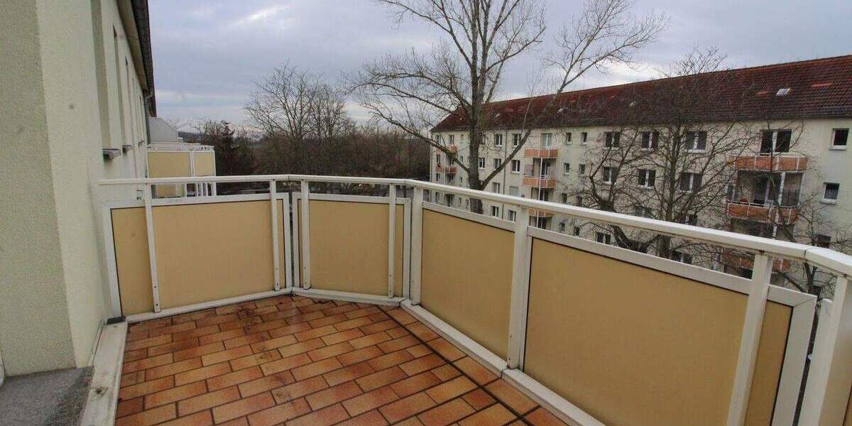 Etagenwohnung Merseburg Kötzschen - 2 Zimmer, 48 m&sup2;, 287&euro; | Angebot:25695020
