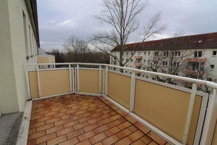 Wohnung Merseburg Kötzschen - 2 Zimmer, 48 m&sup2;, 287&euro; | Angebot:25695020