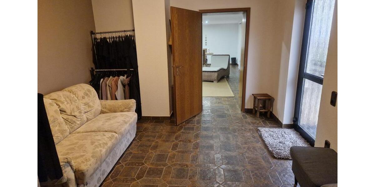 Erdgeschoßwohnung Püttlingen - 4 Zimmer, 108 m&sup2;, 900&euro; | Angebot:26426571