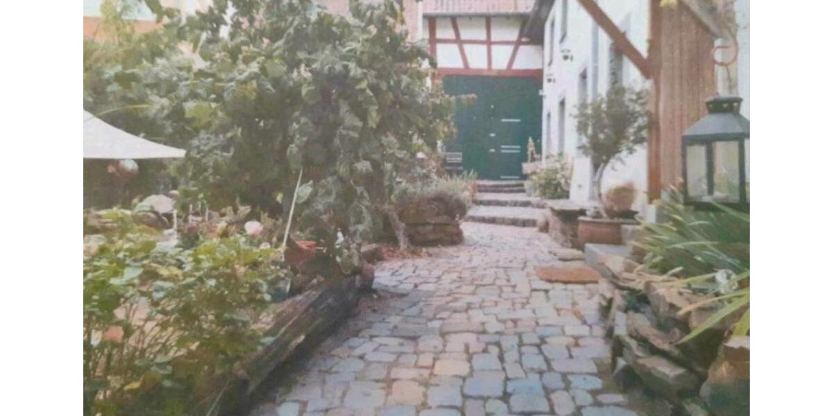Bauernhaus, Landhaus Antweiler - 5 Zimmer, 130 m&sup2;, 1.200&euro; | Angebot:25715295