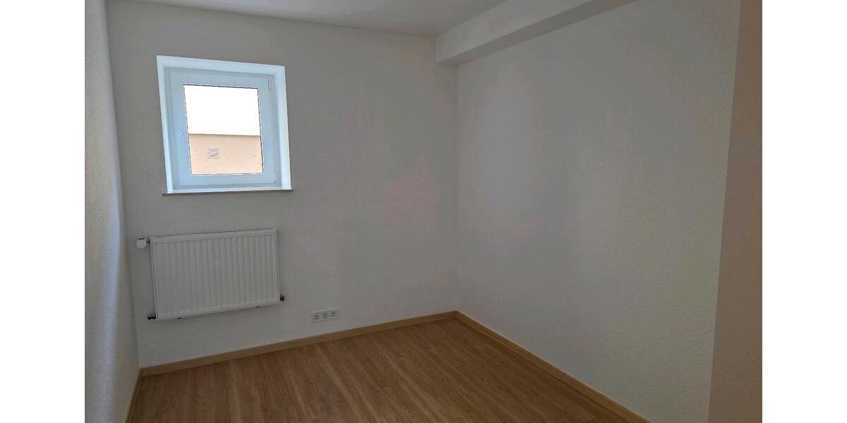 Etagenwohnung Lebach - 3 Zimmer, 77 m&sup2;, 700&euro; | Angebot:24841122