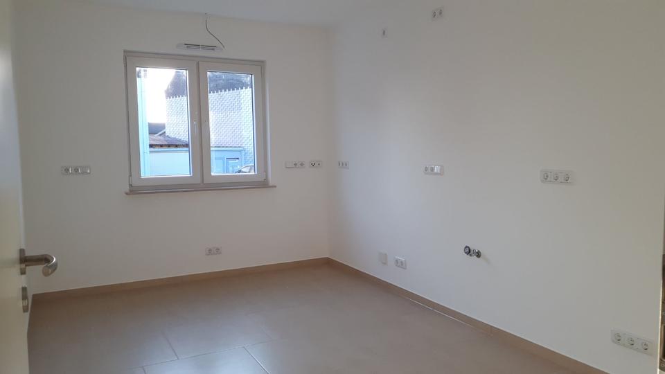 Etagenwohnung Weiterstadt - 3 Zimmer, 80 m&sup2;, 1.190&euro; | Angebot:25148121