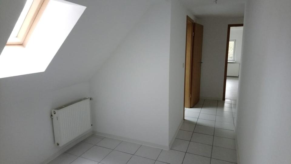 Etagenwohnung Nieheim - 4 Zimmer, 116 m&sup2;, 720&euro; | Angebot:26253466