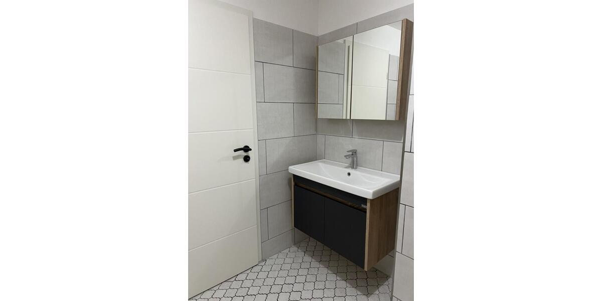 Etagenwohnung Grünstadt - 2 Zimmer, 75 m&sup2;, 895&euro; | Angebot:26678991