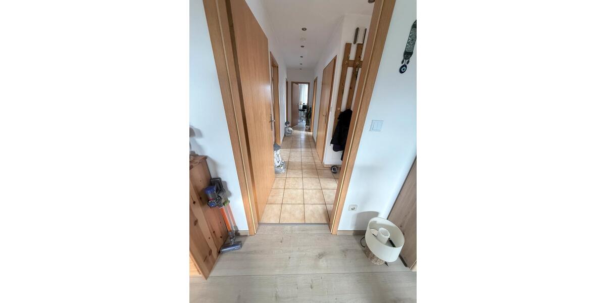 Dachgeschoßwohnung Hohn - 3 Zimmer, 76 m&sup2;, 700&euro; | Angebot:24842401