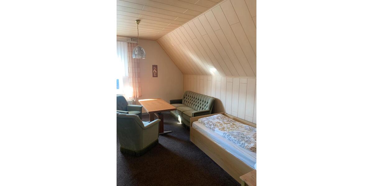 Wohnen auf Zeit Bad Arolsen - 3 Zimmer, 85 m&sup2;, 20&euro; | Angebot:26048033