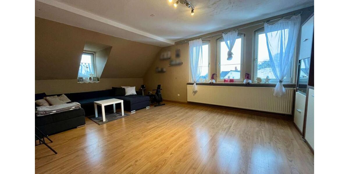 Etagenwohnung Neustadt bei Coburg - 4 Zimmer, 84 m&sup2;, 590&euro; | Angebot:24863634