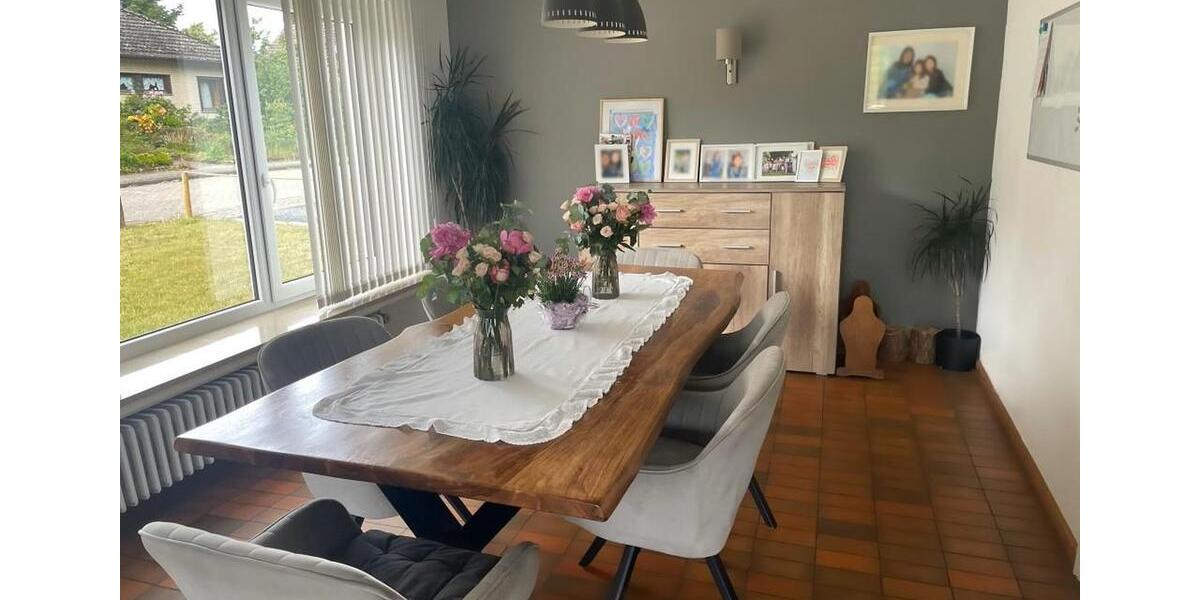 Einfamilienhaus Suderburg - 6 Zimmer, 212 m&sup2;, 1.600&euro; | Angebot:26515949