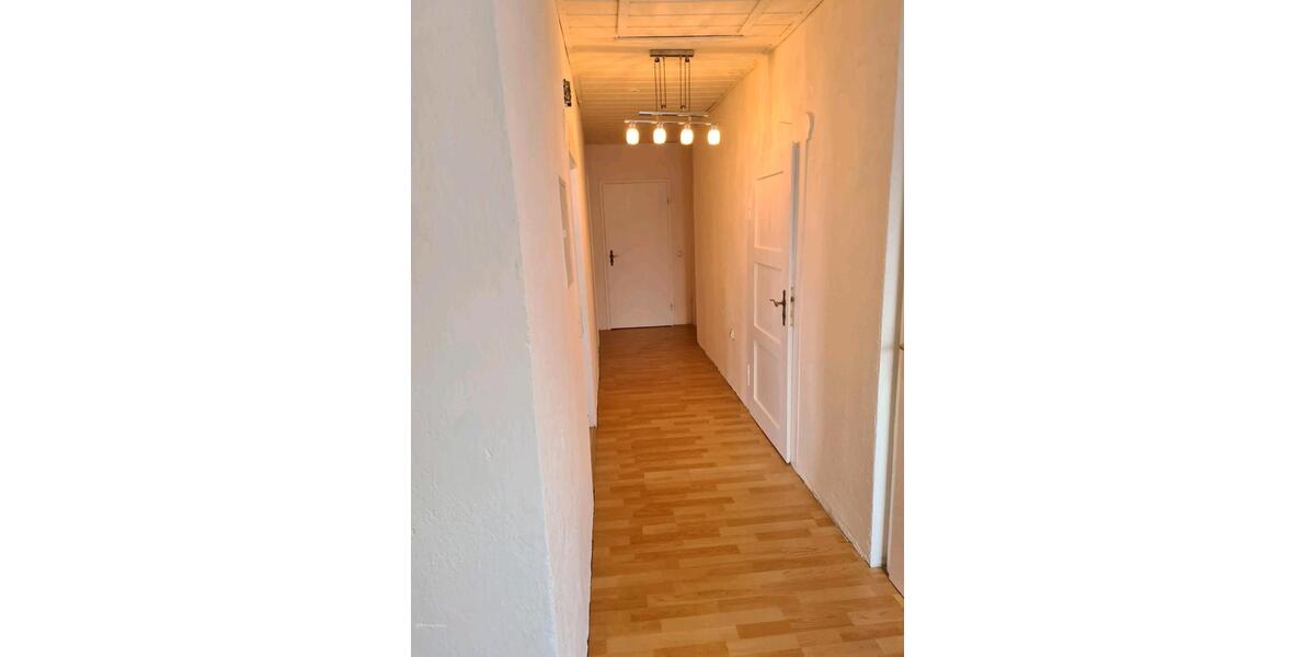 Etagenwohnung Helmbrechts - 3 Zimmer, 70 m&sup2;, 630&euro; | Angebot:25831902