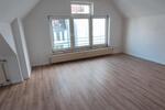 Dachgeschoßwohnung Bremerhaven - 1.5 Zimmer, 40 m&sup2;, 350&euro; | Angebot:26561222