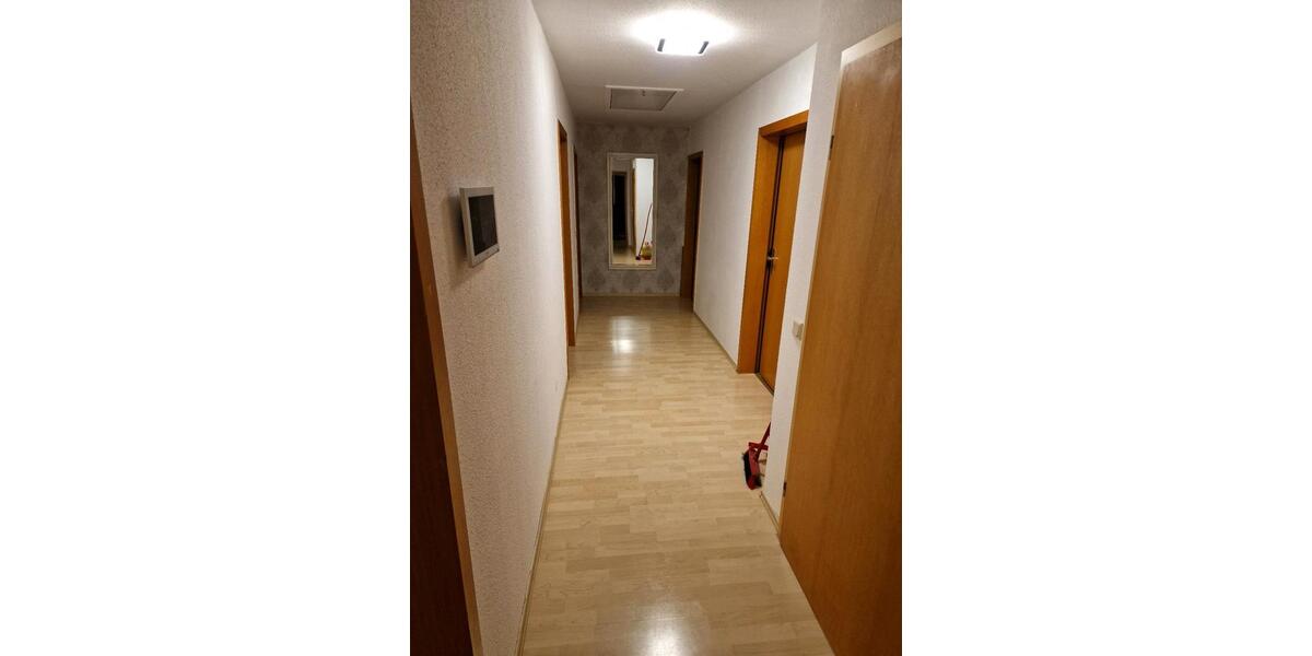 Dachgeschoßwohnung Bad Hersfeld - 4 Zimmer, 96 m&sup2;, 800&euro; | Angebot:26459853
