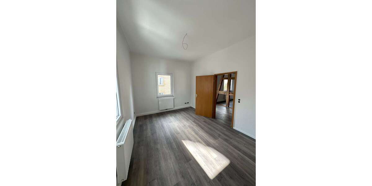 Etagenwohnung Stuttgart Luginsland - 4 Zimmer, 91 m&sup2;, 1.200&euro; | Angebot:26303889