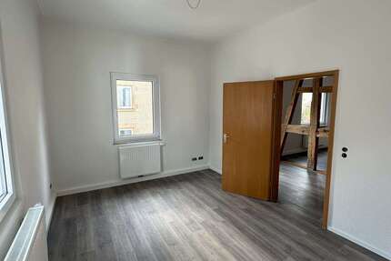 Wohnung Stuttgart Luginsland - 4 Zimmer, 91 m&sup2;, 1.200&euro; | Angebot:26303889